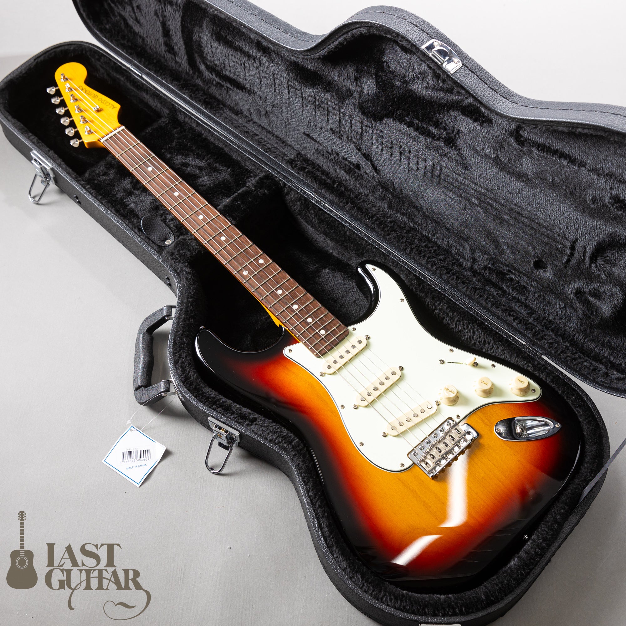 ALCEDO GUITARS AST Modern