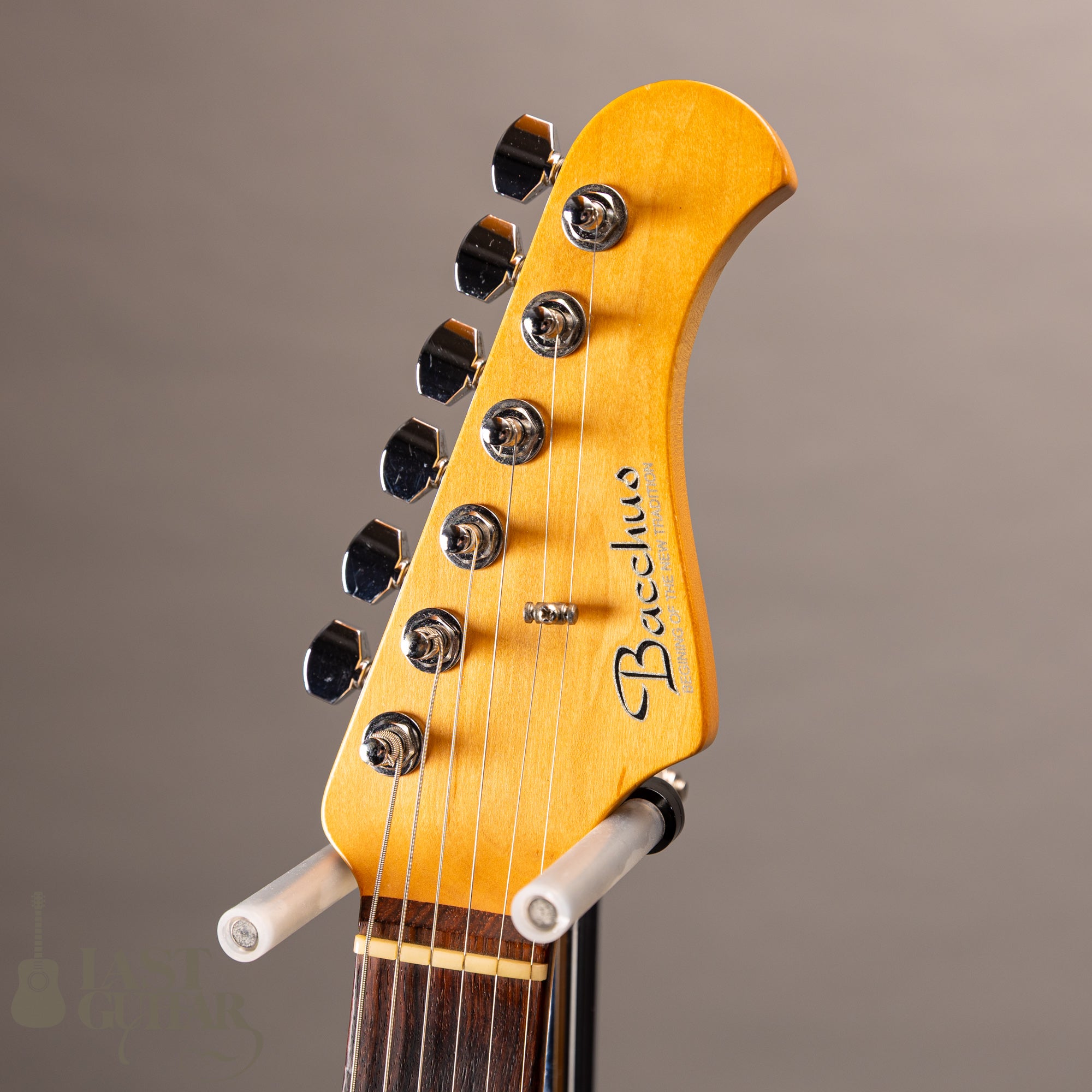 Bacchus 04 G-Studio/ALD-RED-GLM