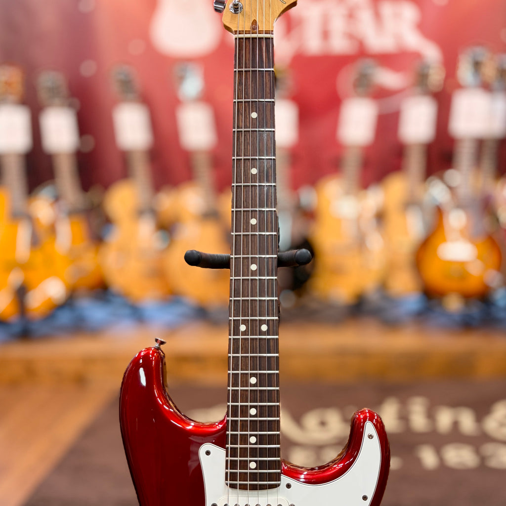 Fender American Standard Stratocaster Candy apple red