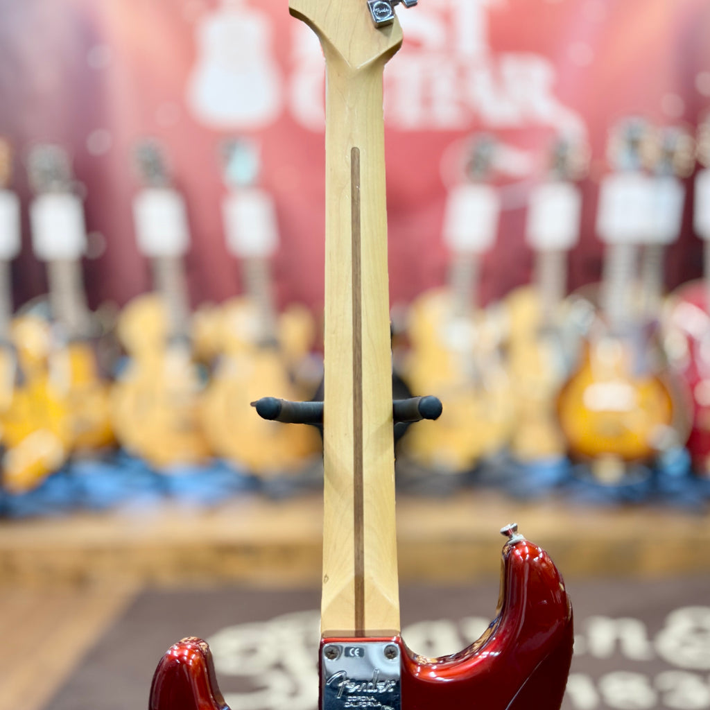 Fender American Standard Stratocaster Candy apple red