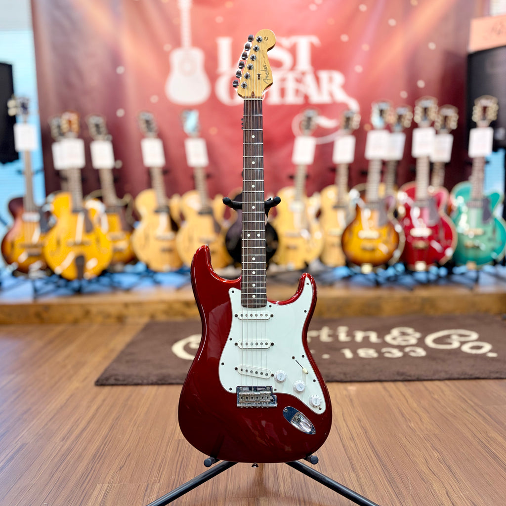 Fender American Standard Stratocaster Candy apple red