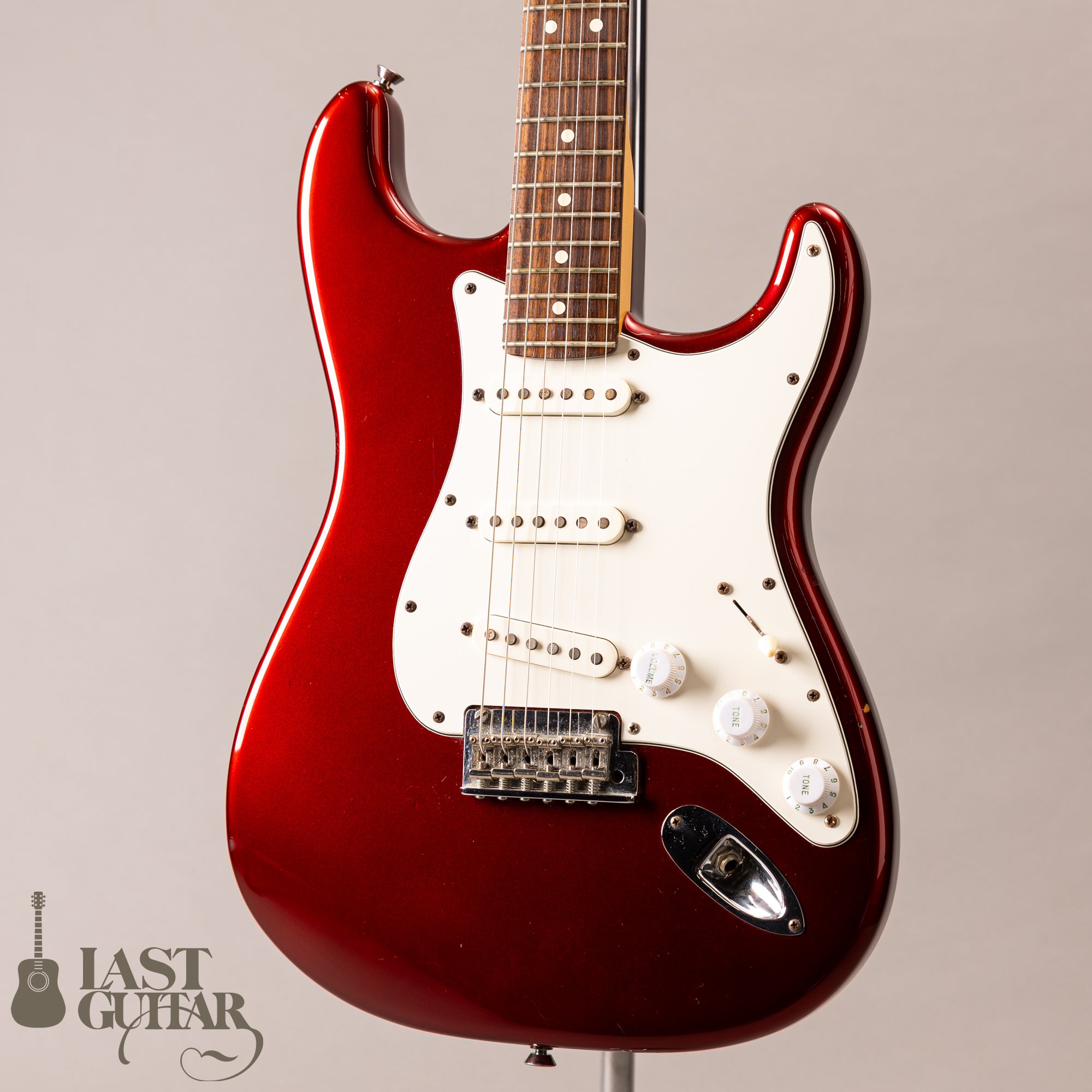 Fender American Standard Stratocaster Candy apple red