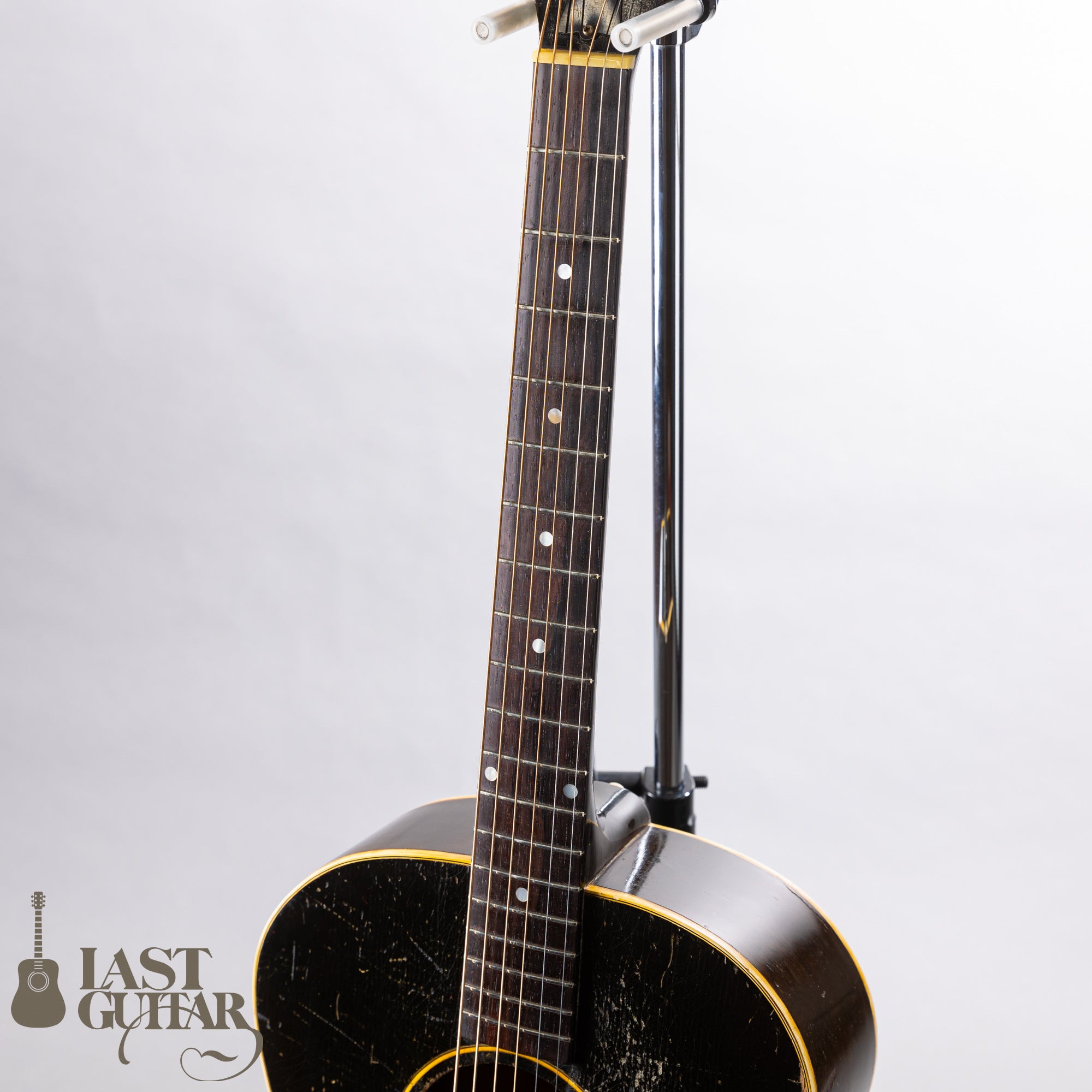 Gibson LG-2 ’52