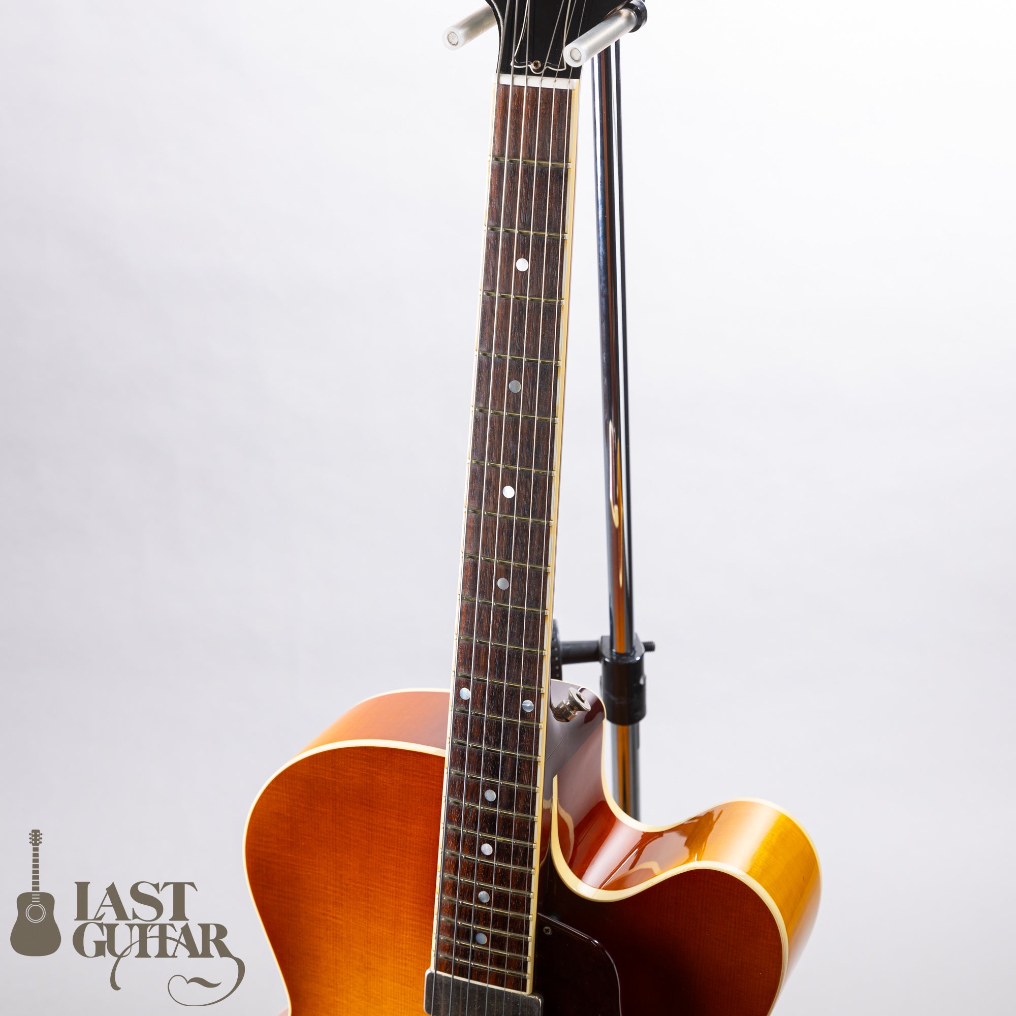Gibson Custom Shop Solid Formed 17” Venetian Cutaway
