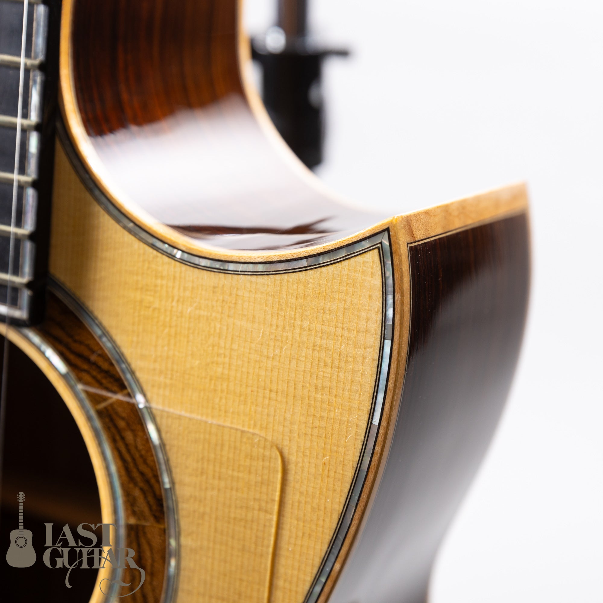 Iwaneko Guitars Type-OC 14F German Spruce Top