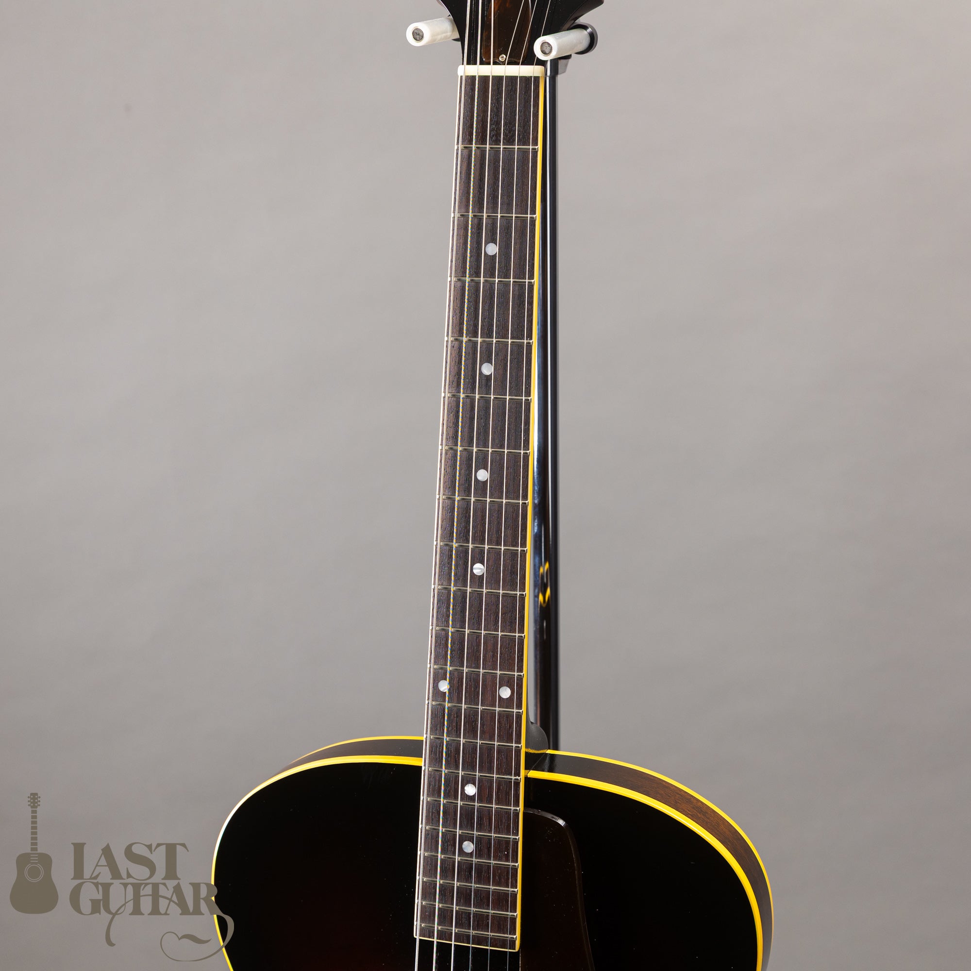 KING SNAKE Muddy Non Cutaway Tobacco Sunburst