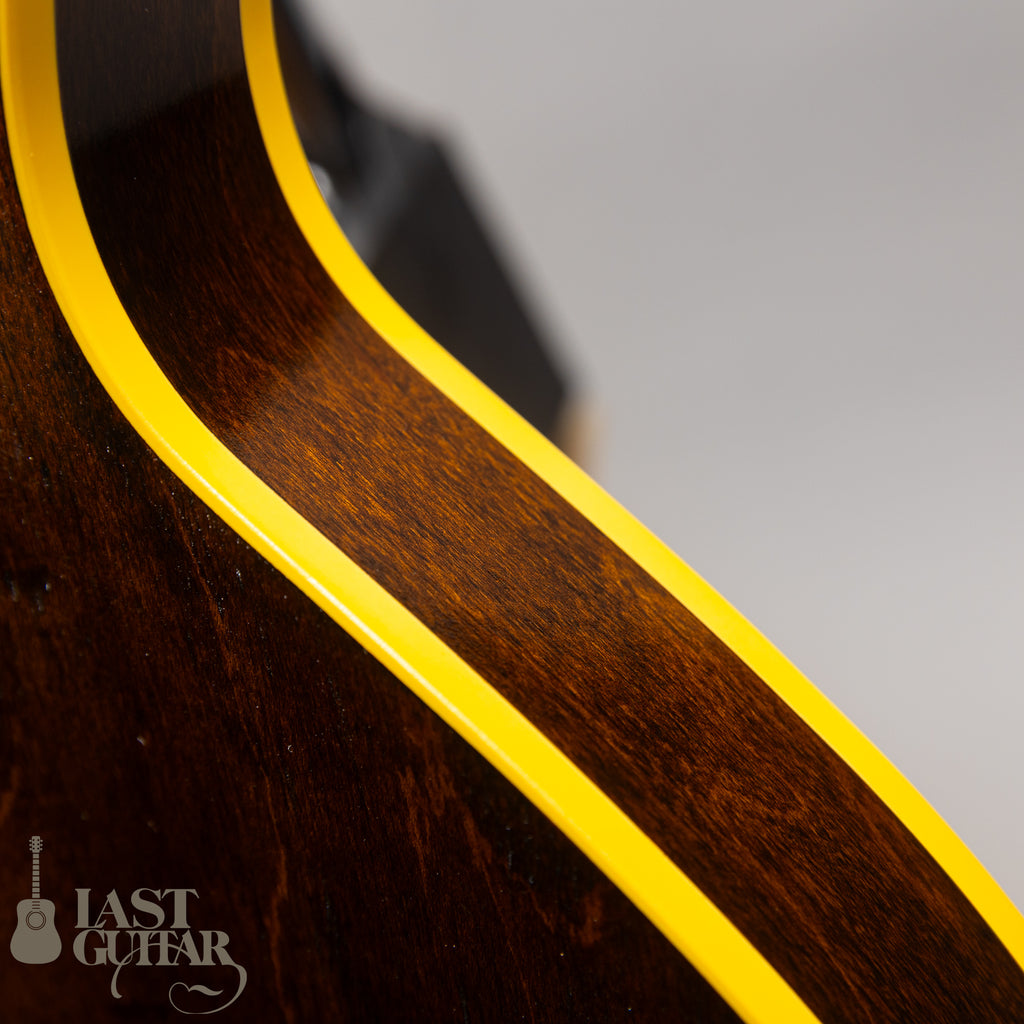 KING SNAKE Muddy Non Cutaway Tobacco Sunburst